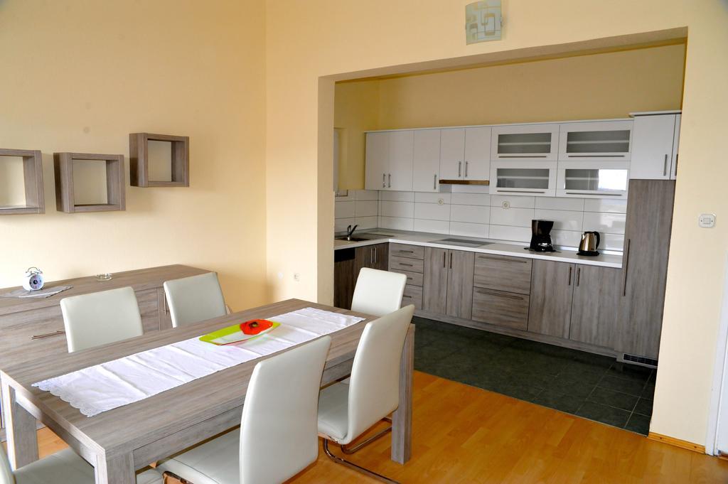 Apartments Stare Brajde Lopar Zimmer foto